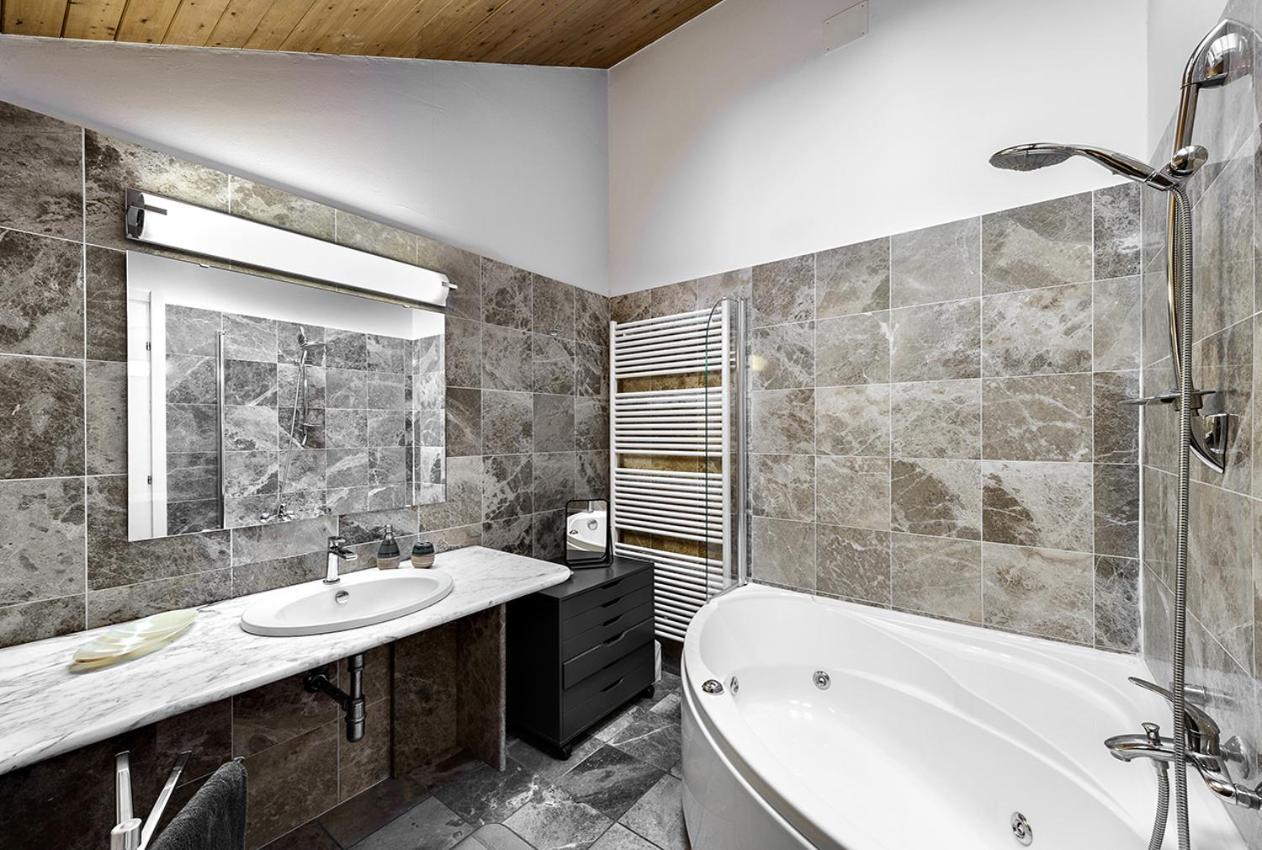 Faber Apartments-residence Style Arona